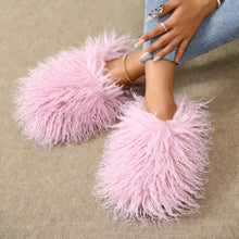 Load image into Gallery viewer, Fluffy Slippers
