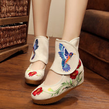 Load image into Gallery viewer, 21 HUMMINGBIRD Tradinional Embroidered Boots
