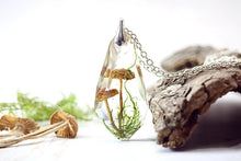 Load image into Gallery viewer, 21 Fungi Necklace

