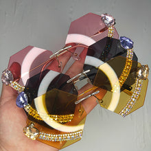 Load image into Gallery viewer, Diamond Sunglasses

