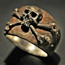 Load image into Gallery viewer, Pirate Skull Ring
