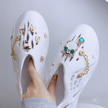 Load image into Gallery viewer, CRYSTAL CHARM Sandals
